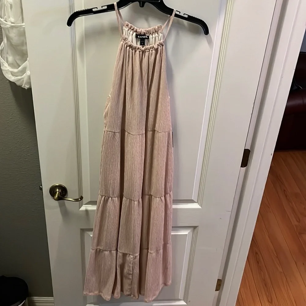 Express medium dress blush pink midi length tiered dress.NWTs - Picture 1 of 11